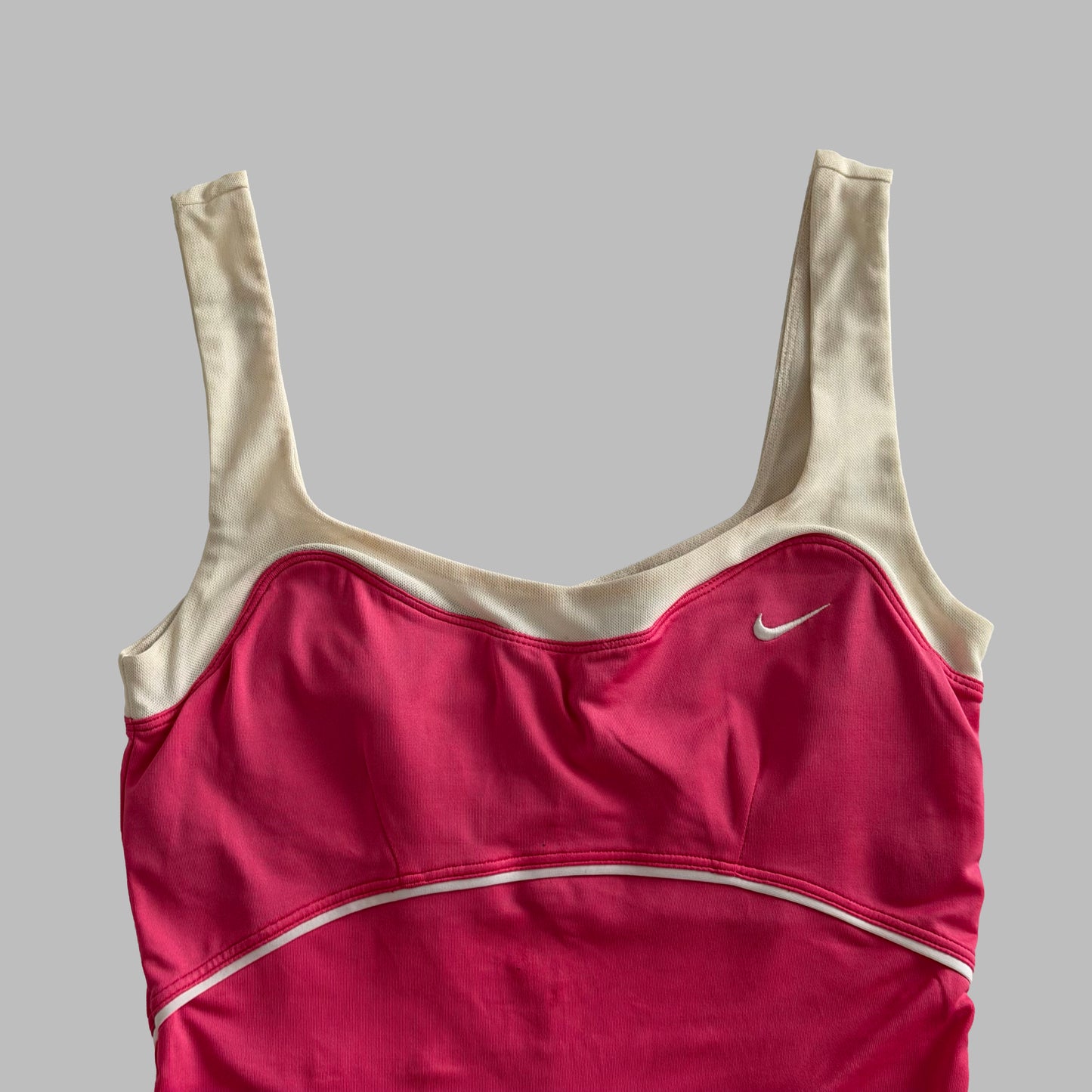 Nike  Low Cut Activewear Tank - S/M
