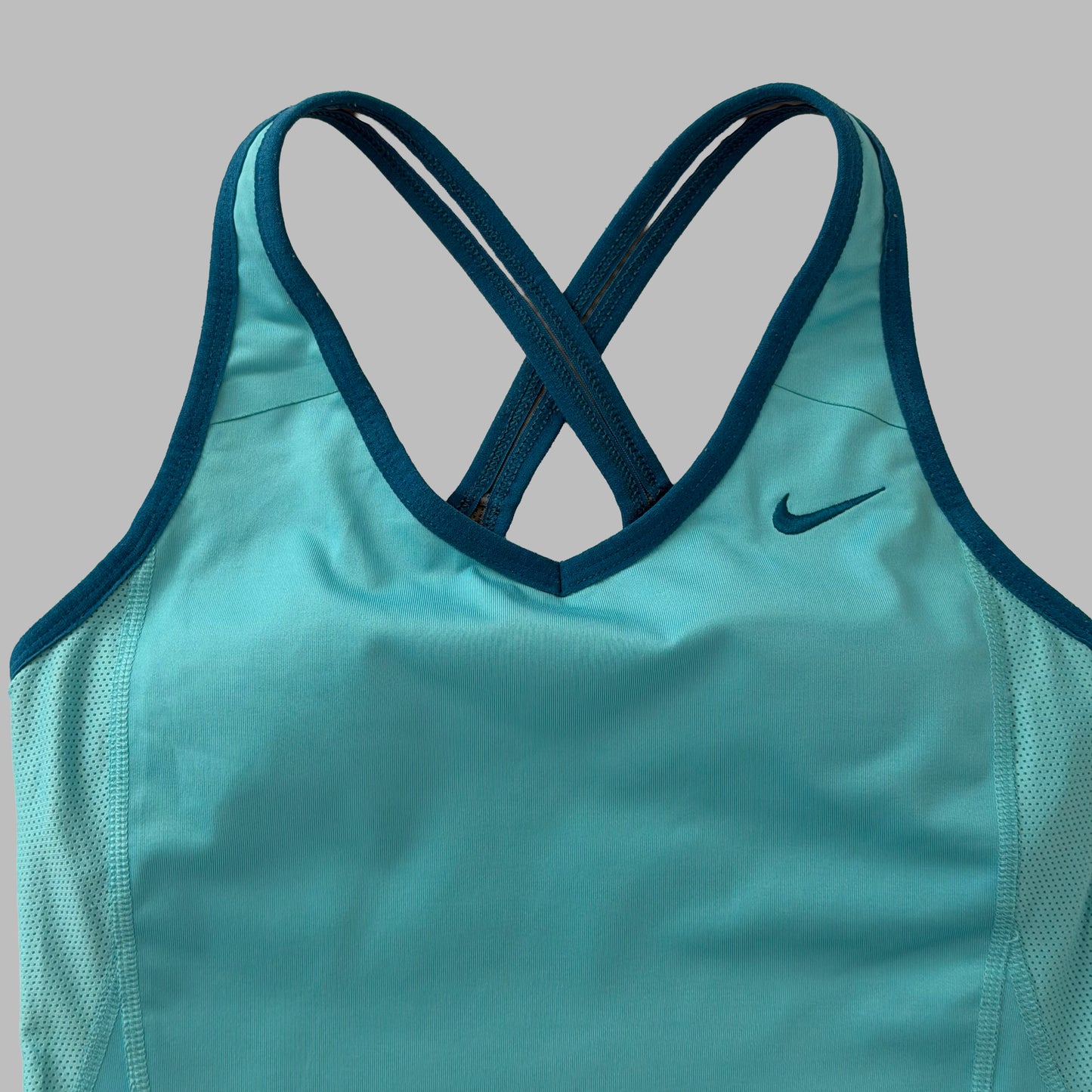 Y2K Nike Low Cut Racer Back Tank - M