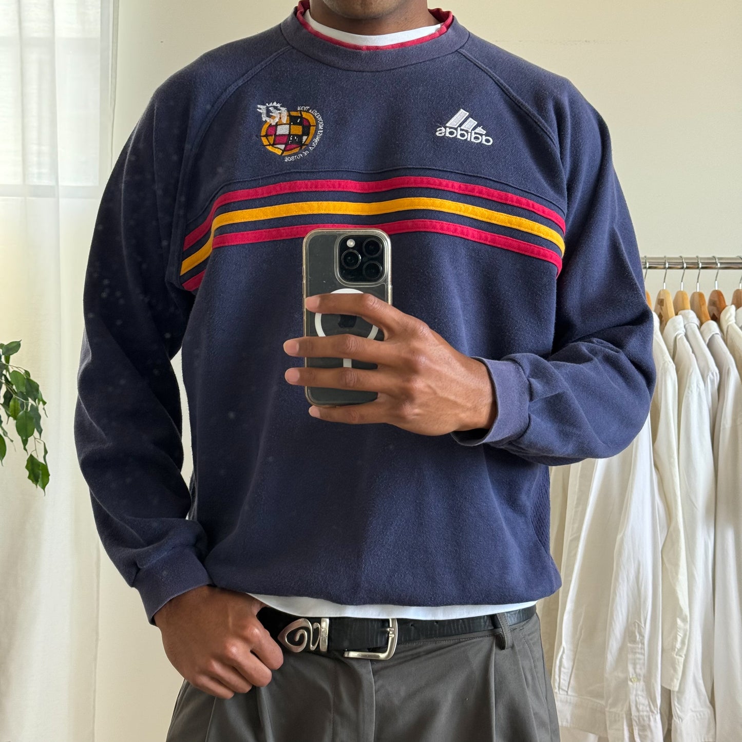 90s Adidas Sweatshirt - Medium