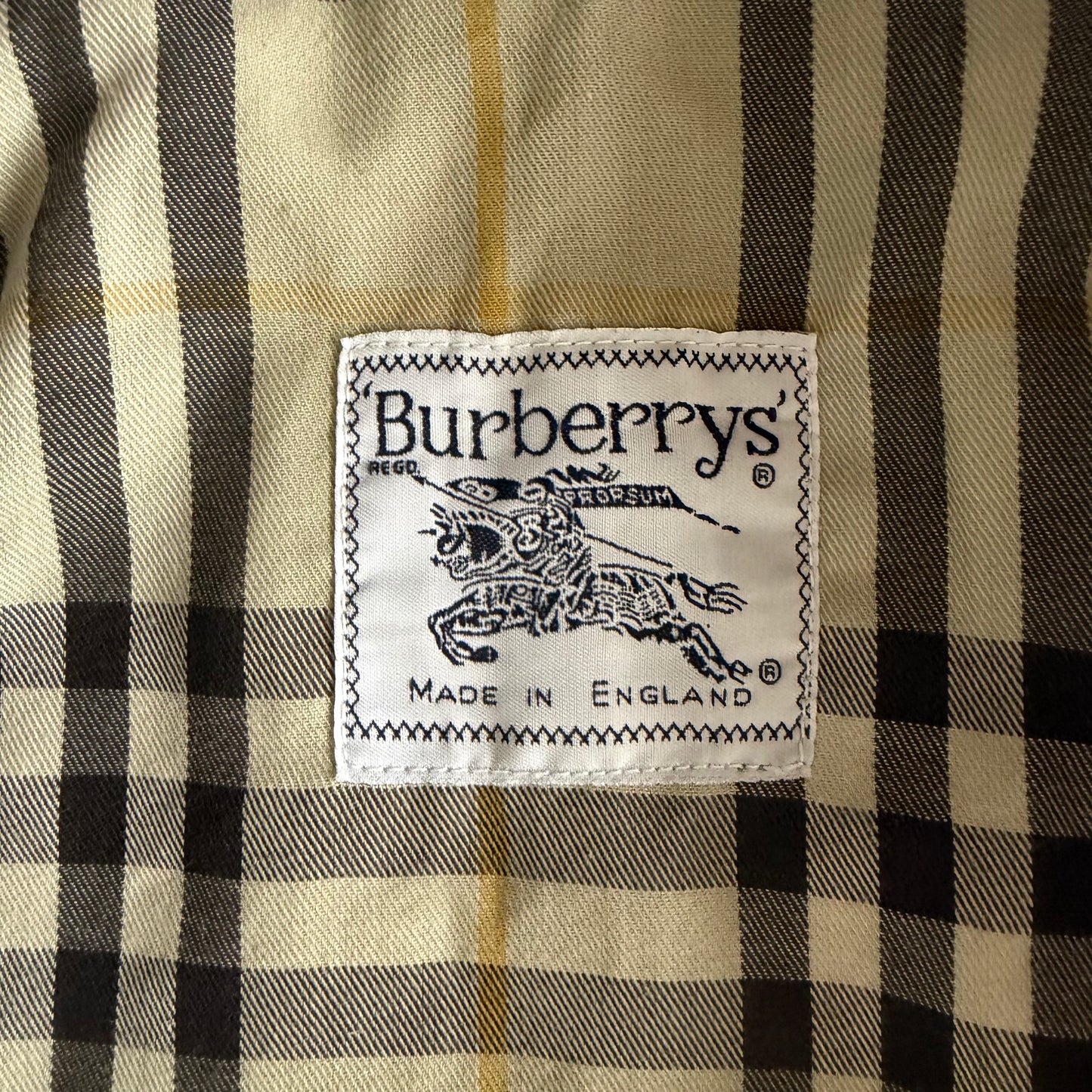 90s Burberry Trench Coat - M