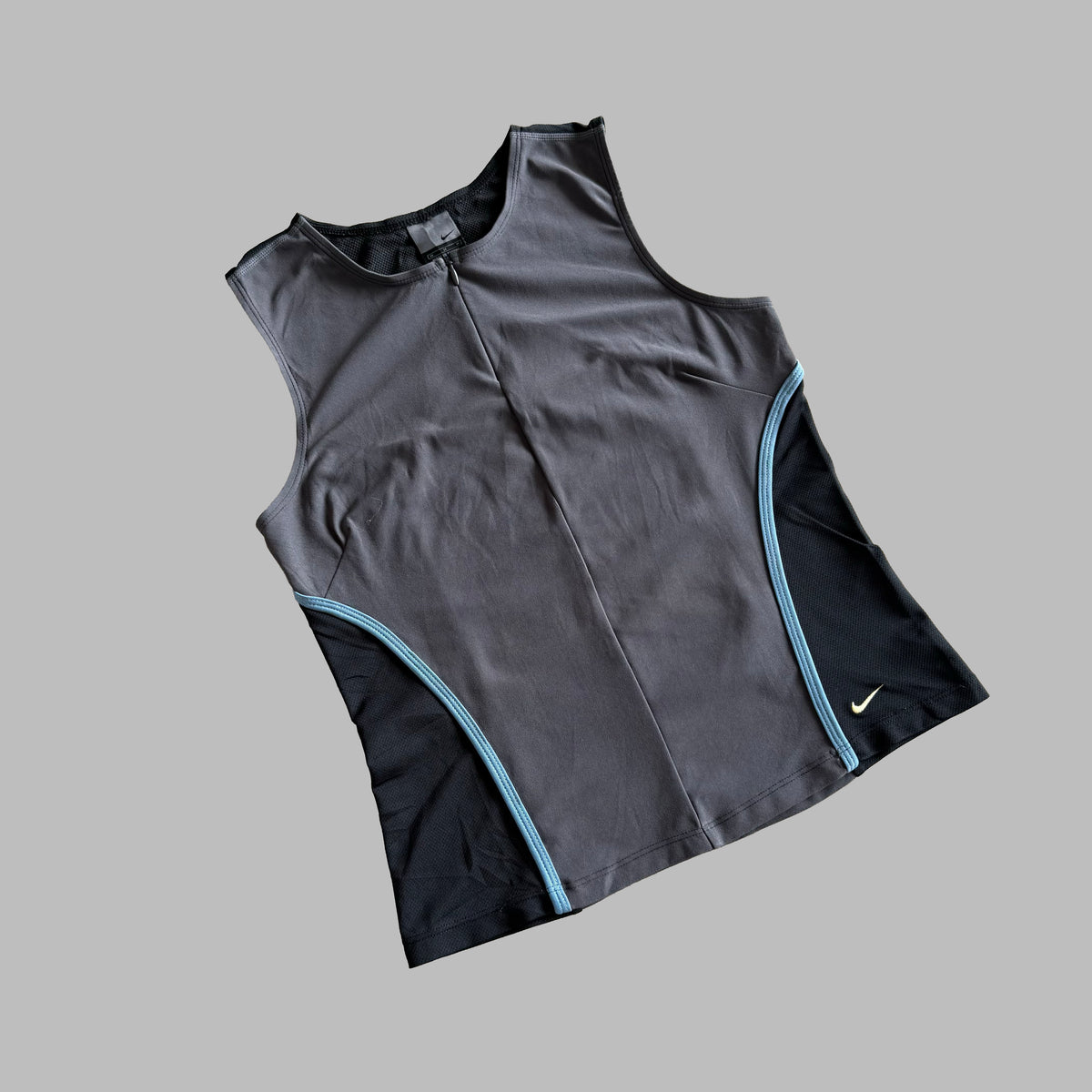 Y2K Nike Mesh Panelled Activewear Zip Up Tank - M