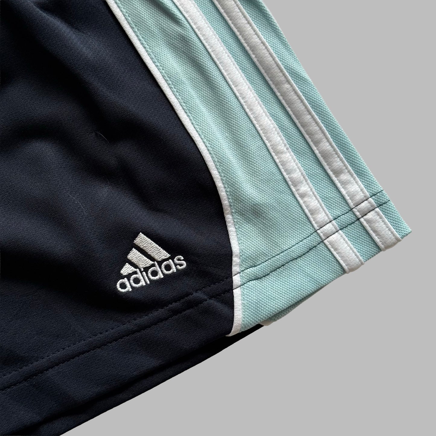 00s Adidas Mini Shorts - Medium