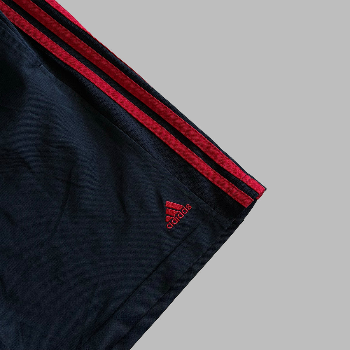 Y2K Adidas Three Stripe Baggy Shorts - L