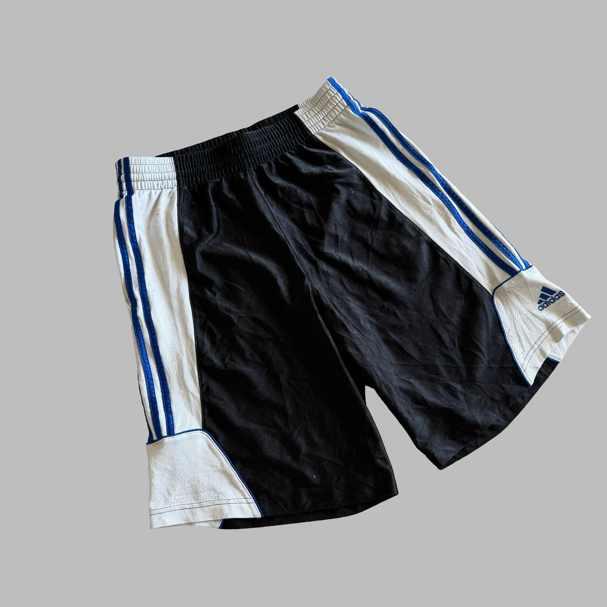 Y2K Adidas Three Stripe Basketball Shorts - L