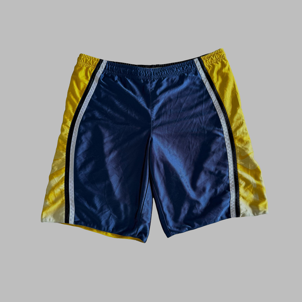 Y2K Nike Reversible Basketball Shorts - XL