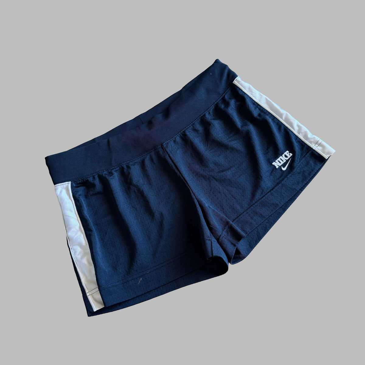 Y2K Nike Striped Mini Basketball Shorts - L
