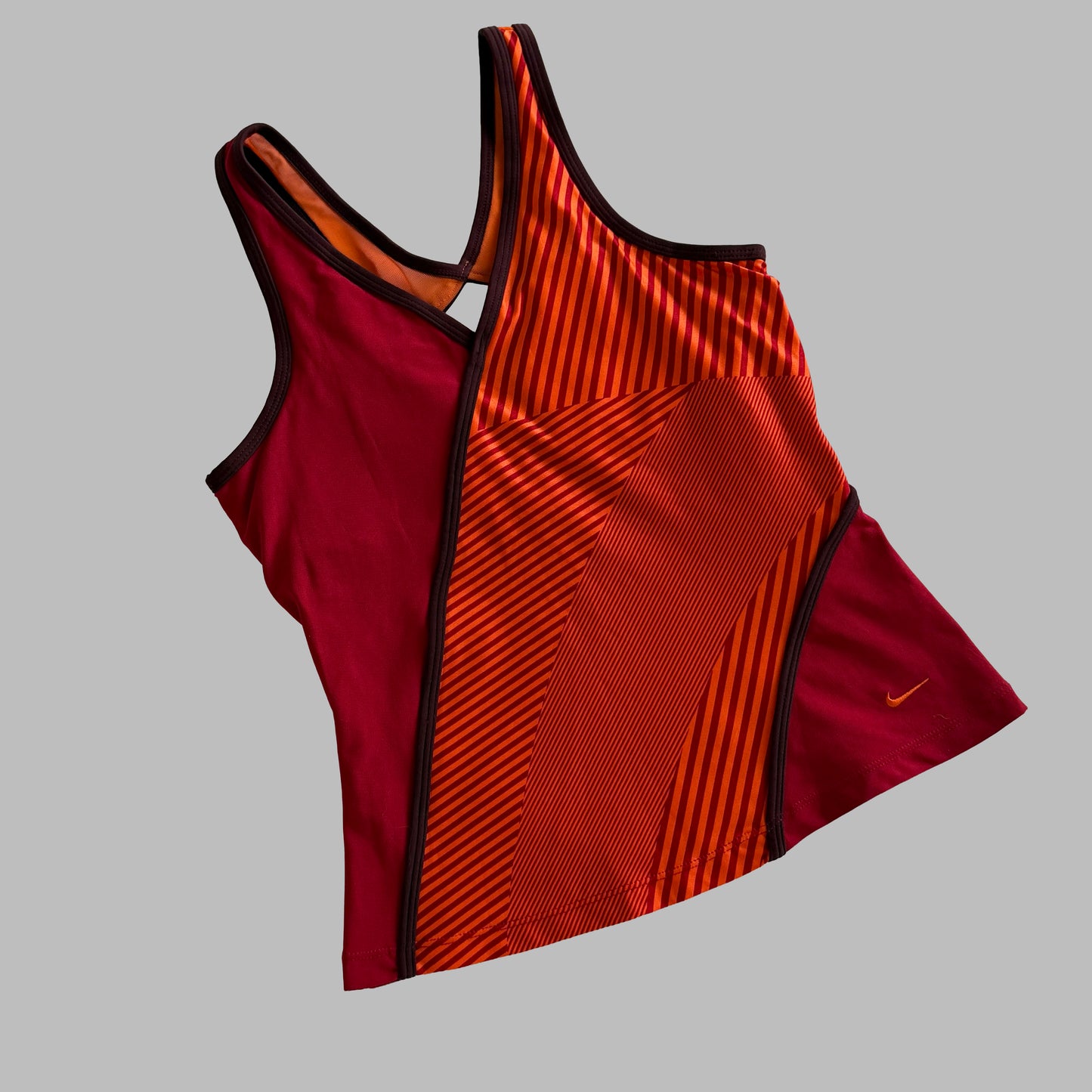 Y2K Nike Low Cut Activewear Tank - M