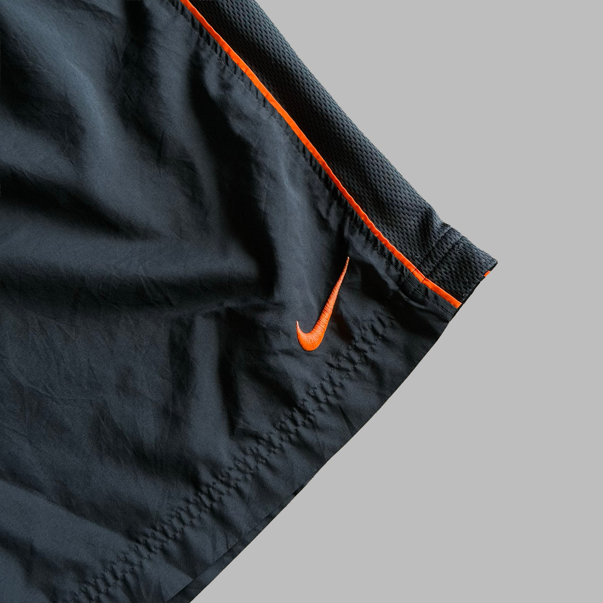 Y2K Nike Striped Lightweight Shorts - L