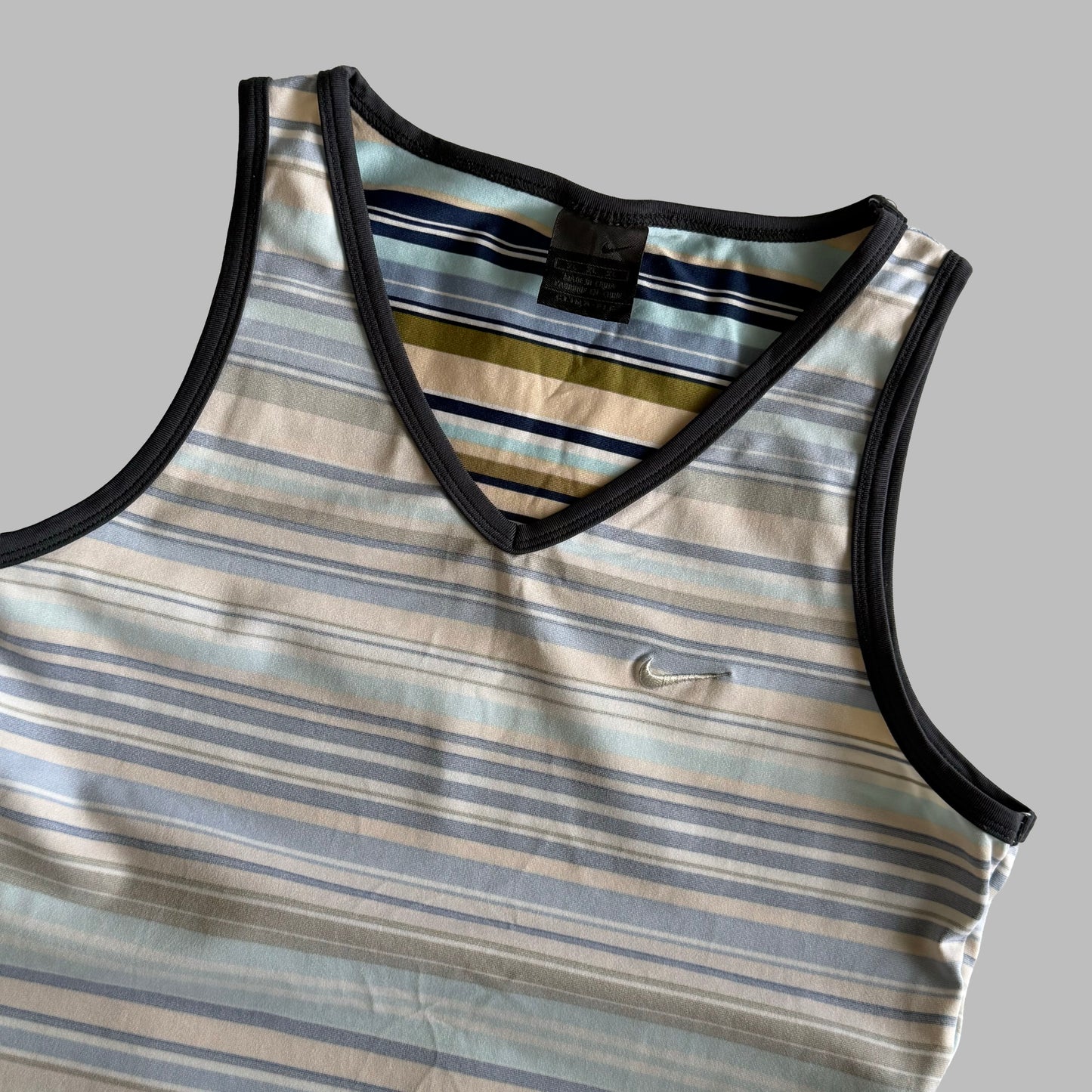 Y2K Nike Striped V-neck Activewear Tank - L/XL