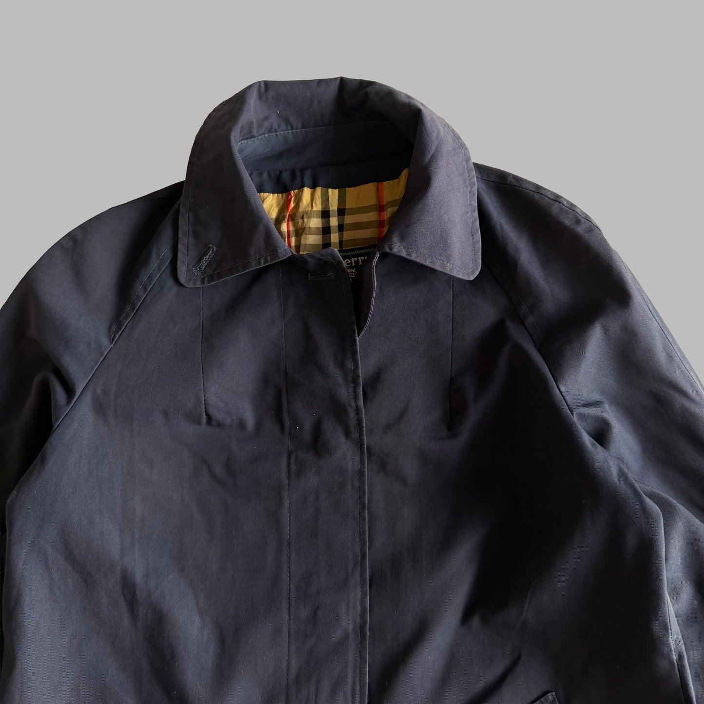 90s Burberry Trench Coat - S