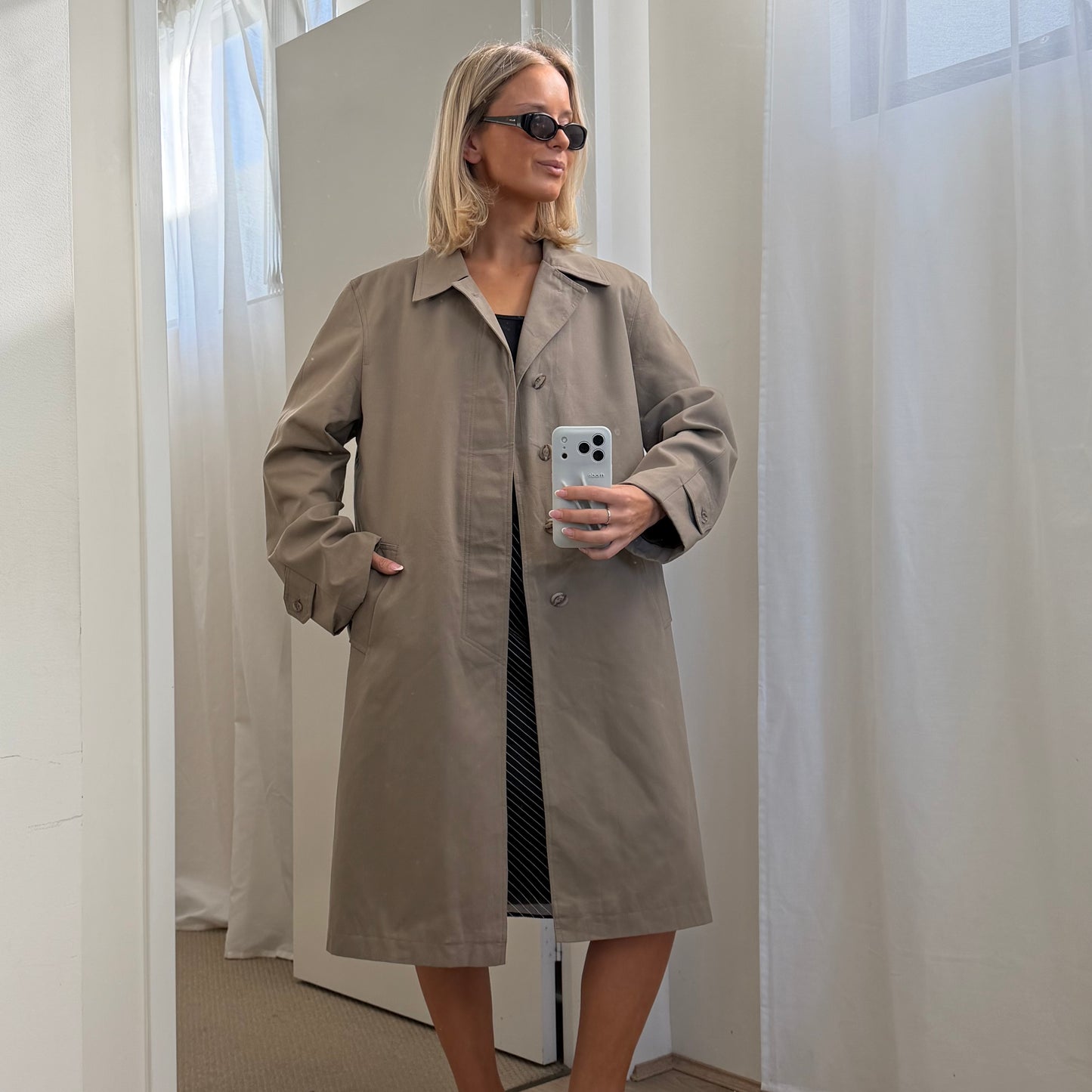 90s Burberry Trench Coat - M