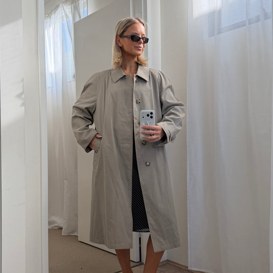 90s Burberry Trench Coat - M