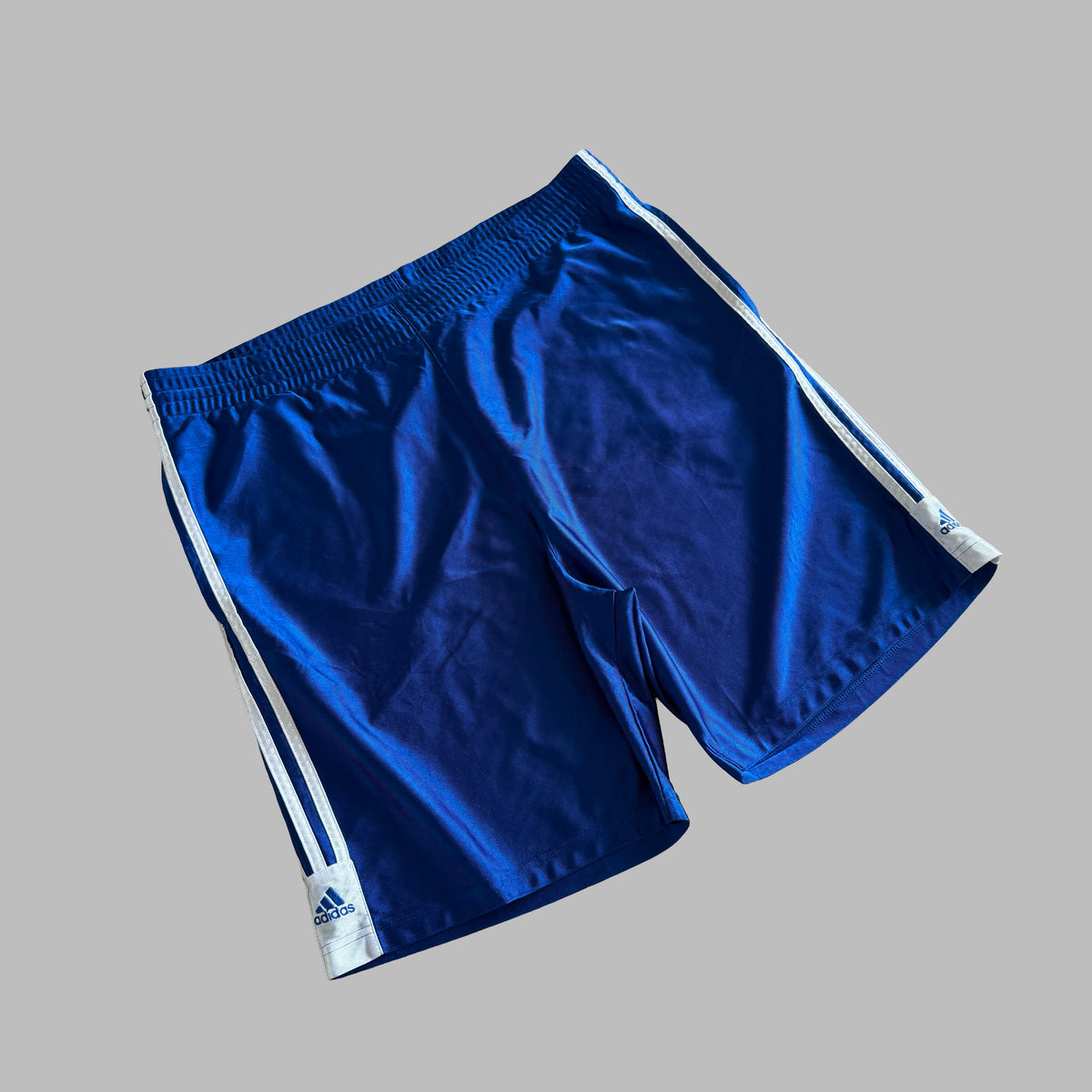 Y2K Adidas Three Stripe Basketball Shorts - M