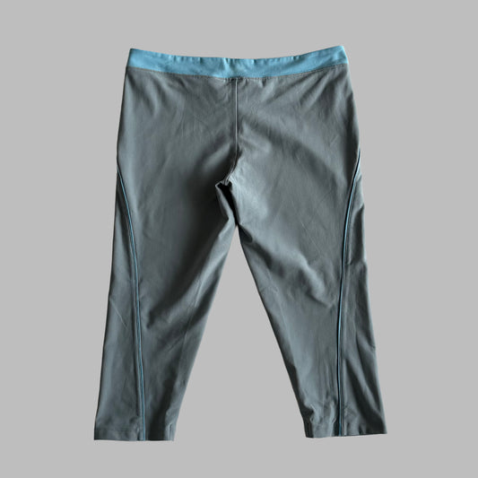 Y2K Nike Panelled Capris - S