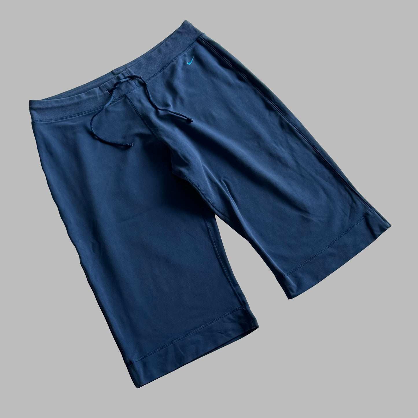 Y2K Nike Heavyweight Capris - XL