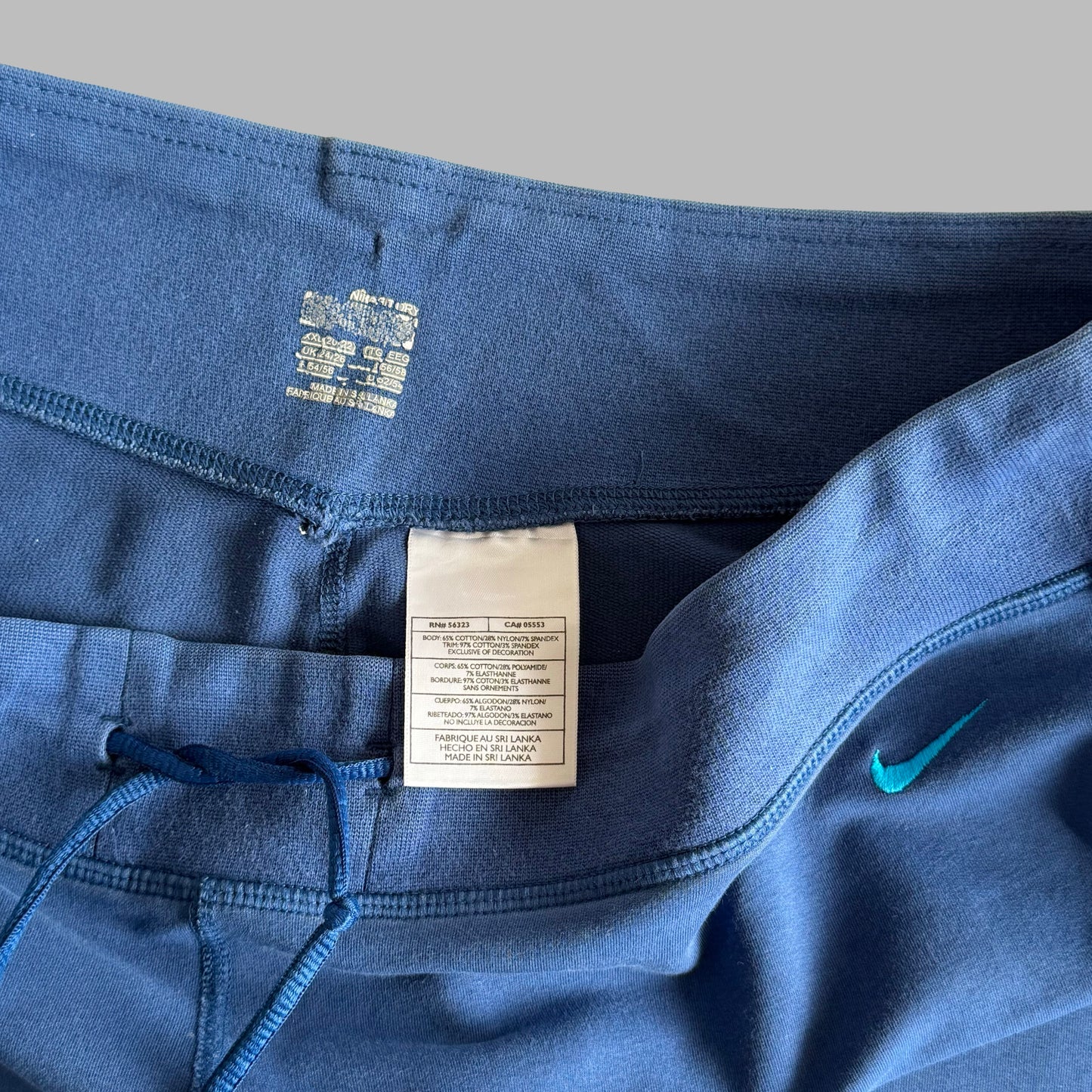 Y2K Nike Heavyweight Capris - XL