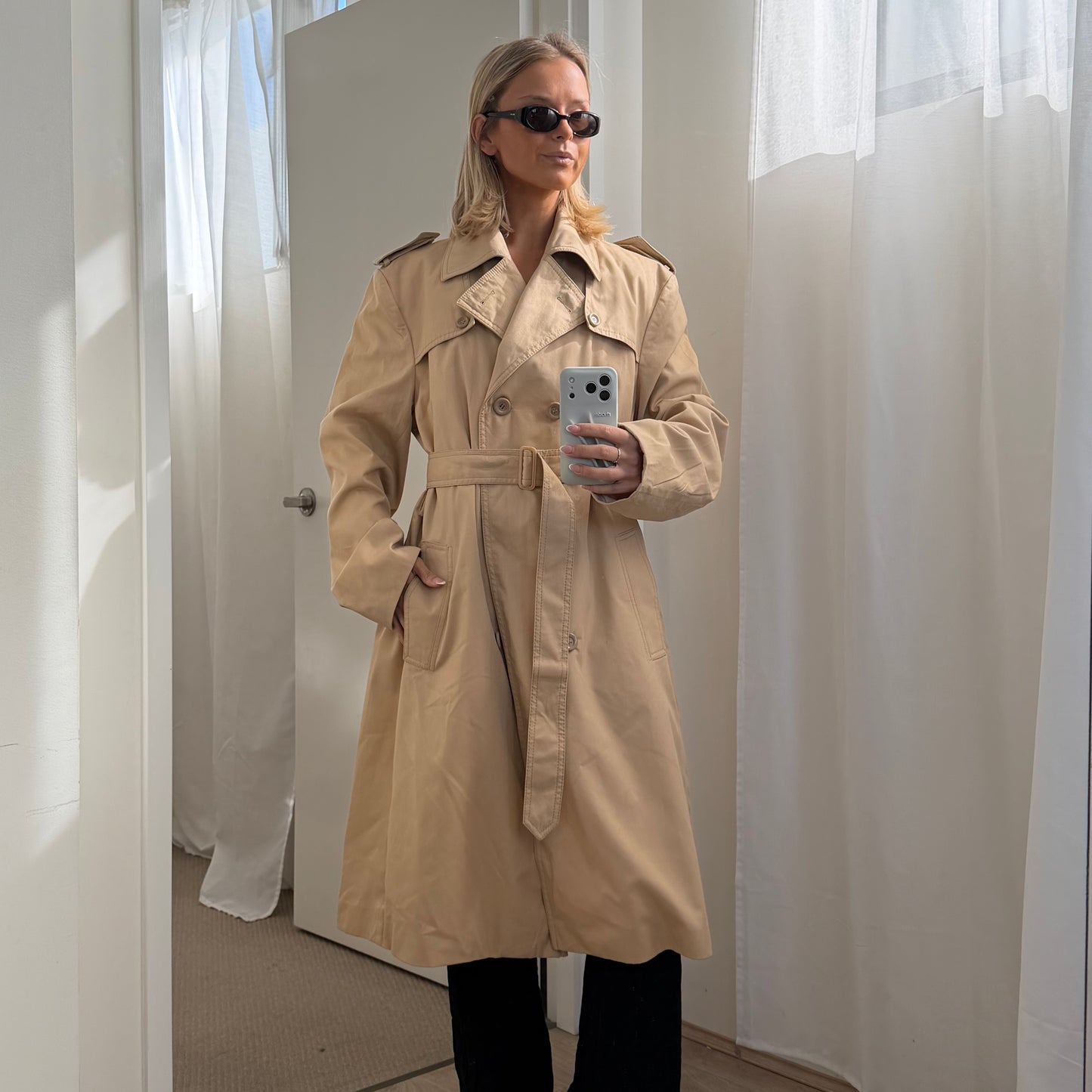 90s Burberry Double Breasted Trench Coat - S