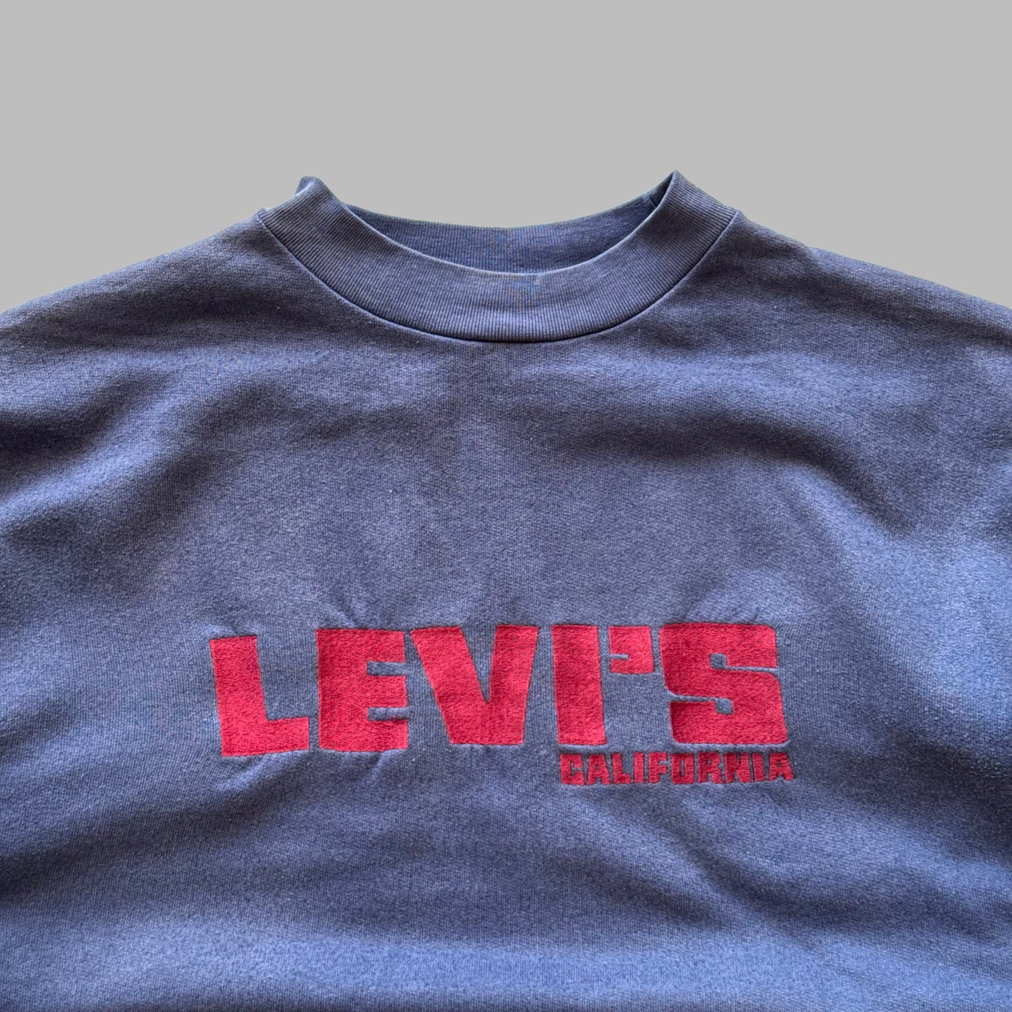 00s Levis Sweatshirt - Large