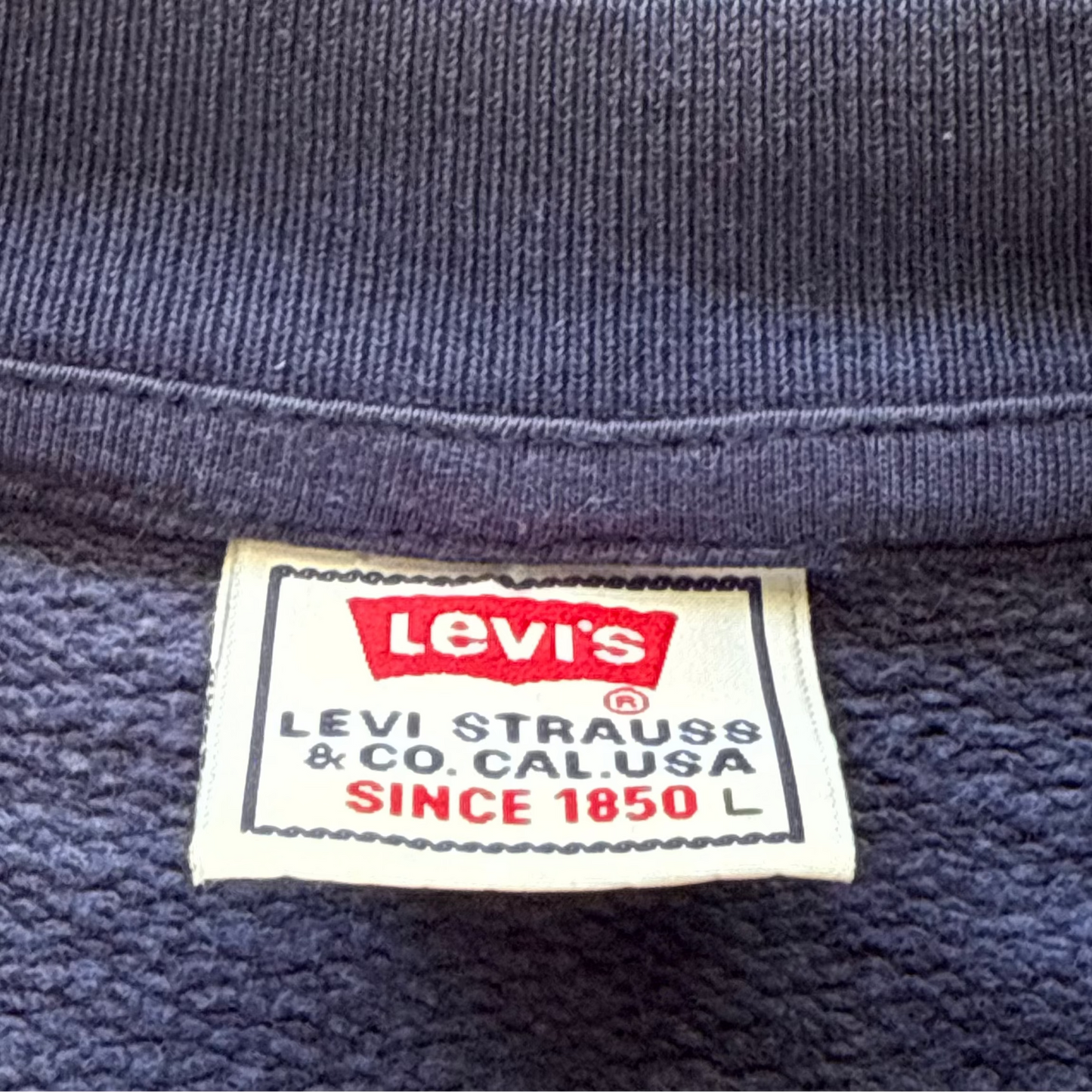 00s Levis Sweatshirt - Large
