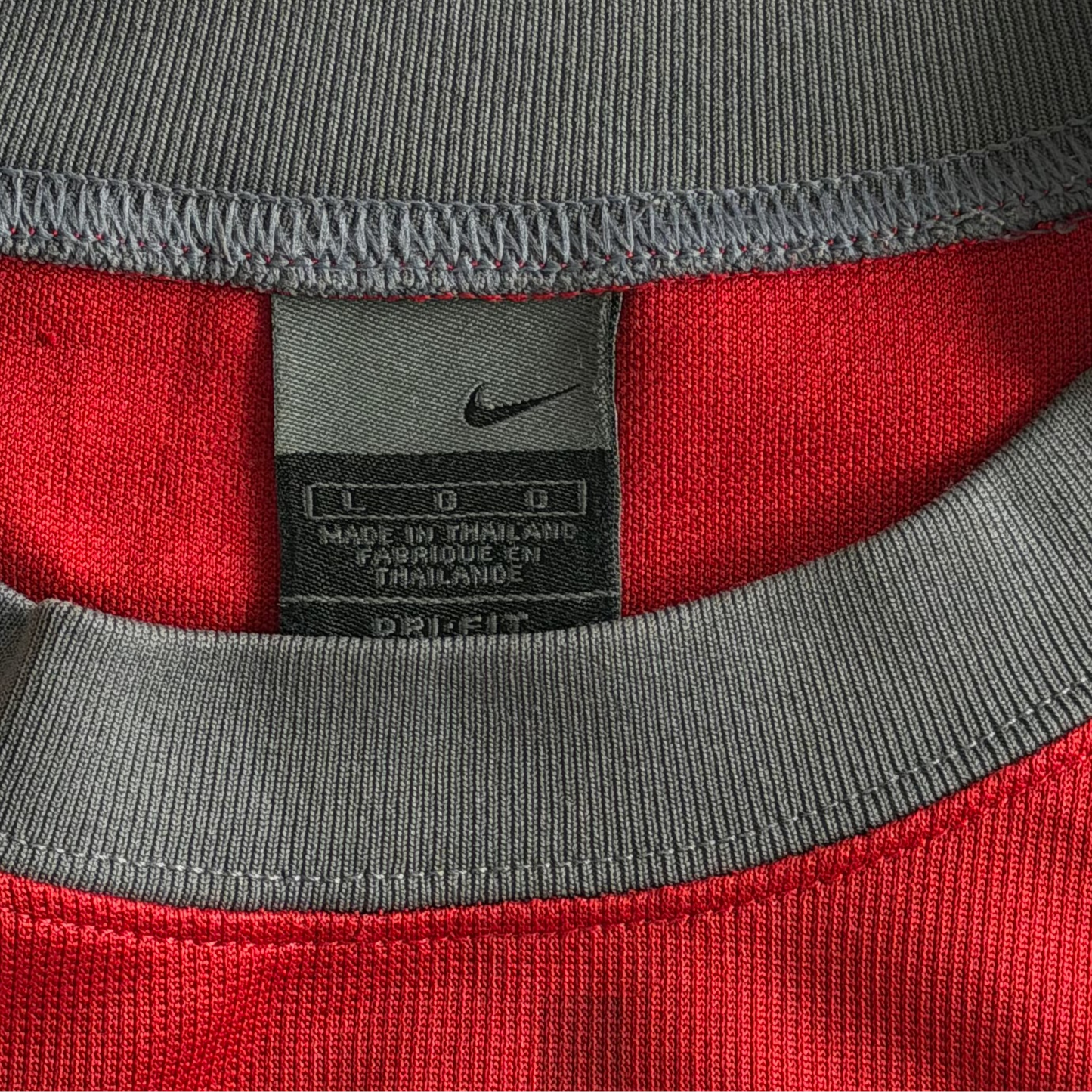 Y2K Nike Striped Lightweight T-Shirt - L