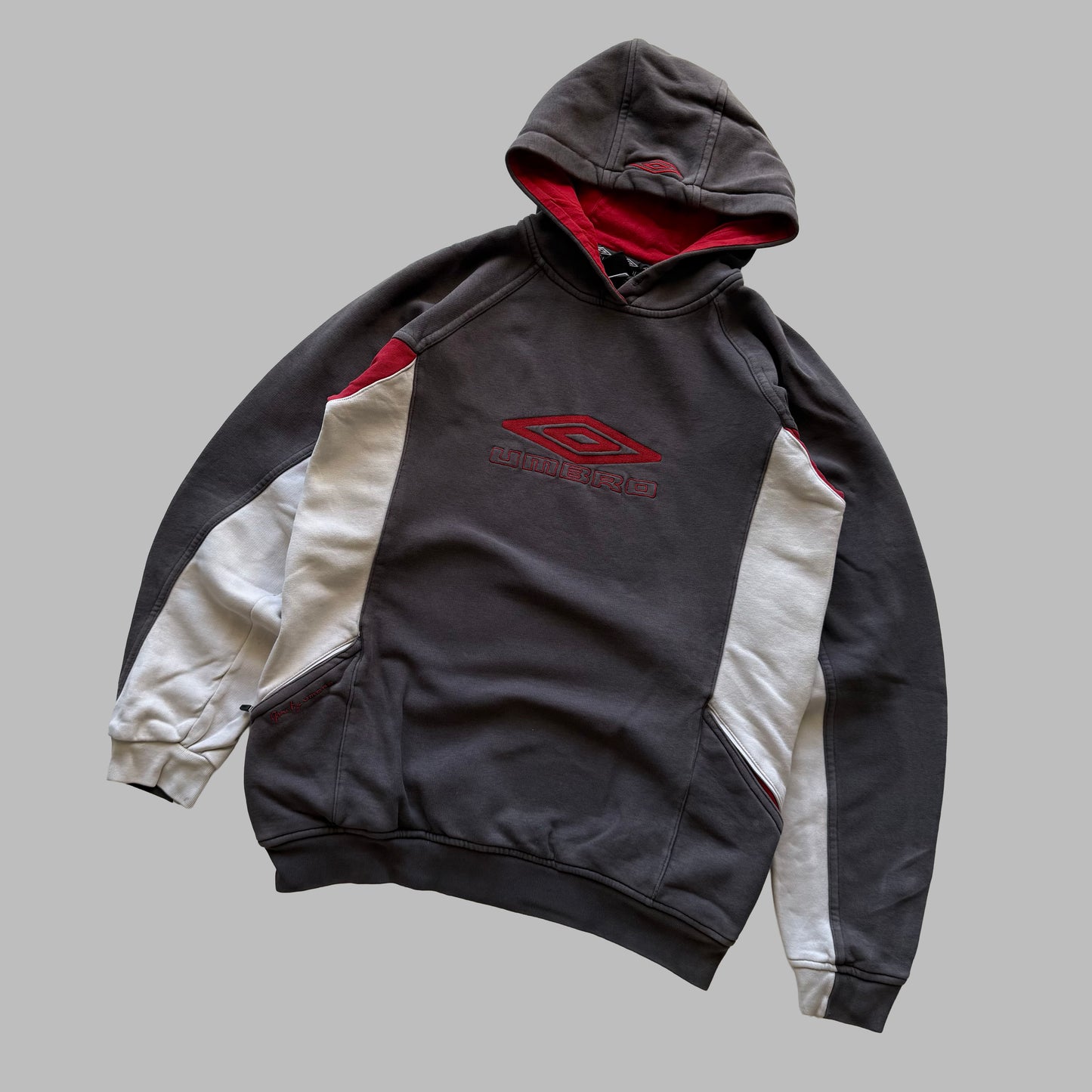 00s Umbro Hoodie - Small