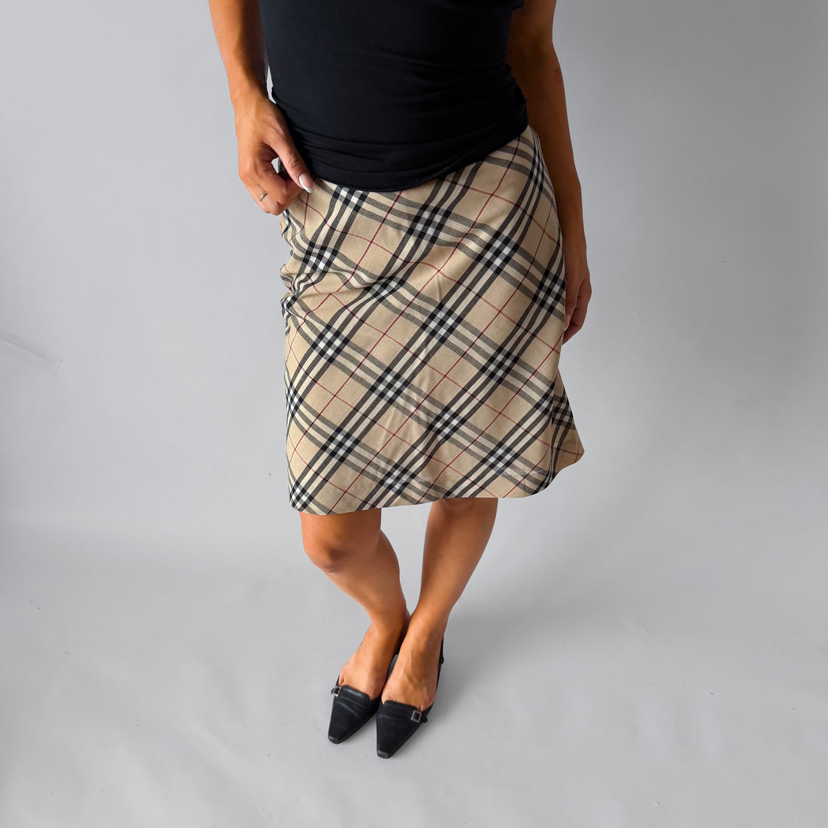 Y2K Burberry Nova Check Midi Skirt - 30"