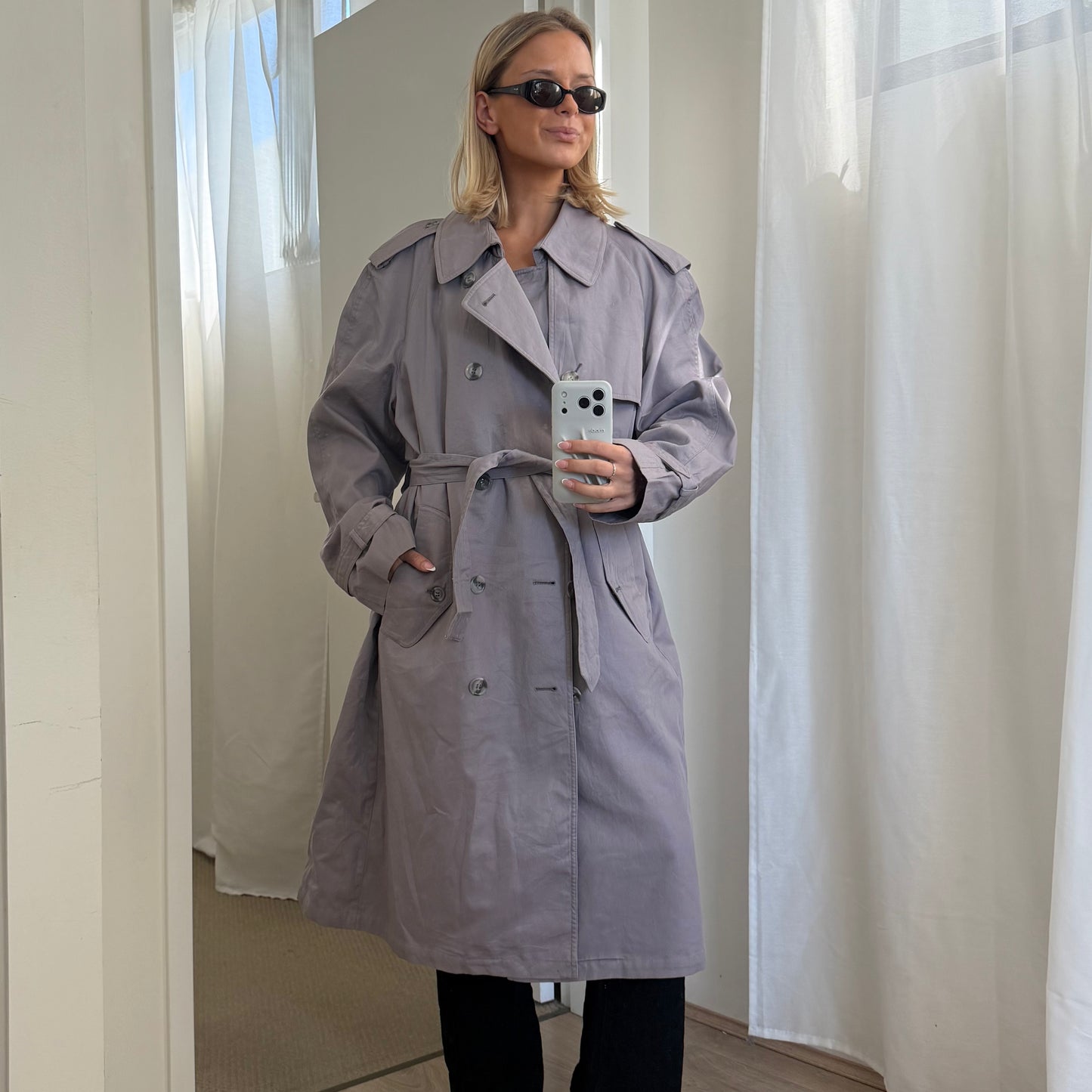 90s Burberry Double Breasted Trench Coat - M