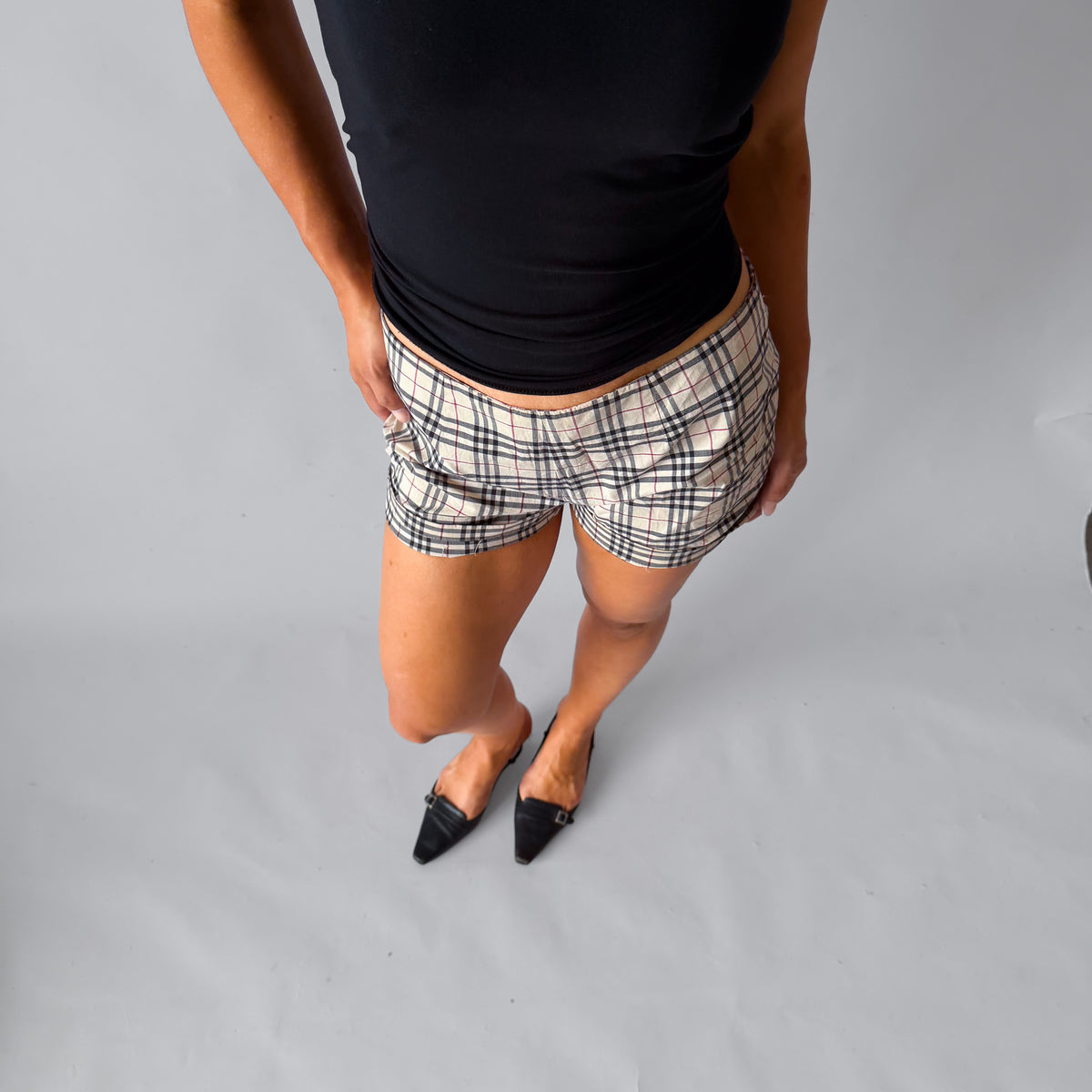 Y2K Burberry Nova Check Mini Shorts - 31"