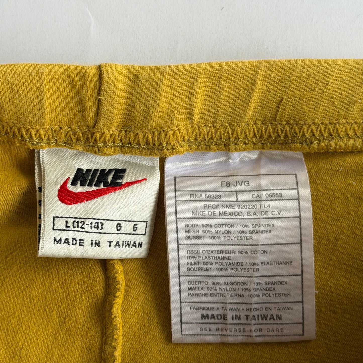 90s Nike Biker Mini Shorts - L