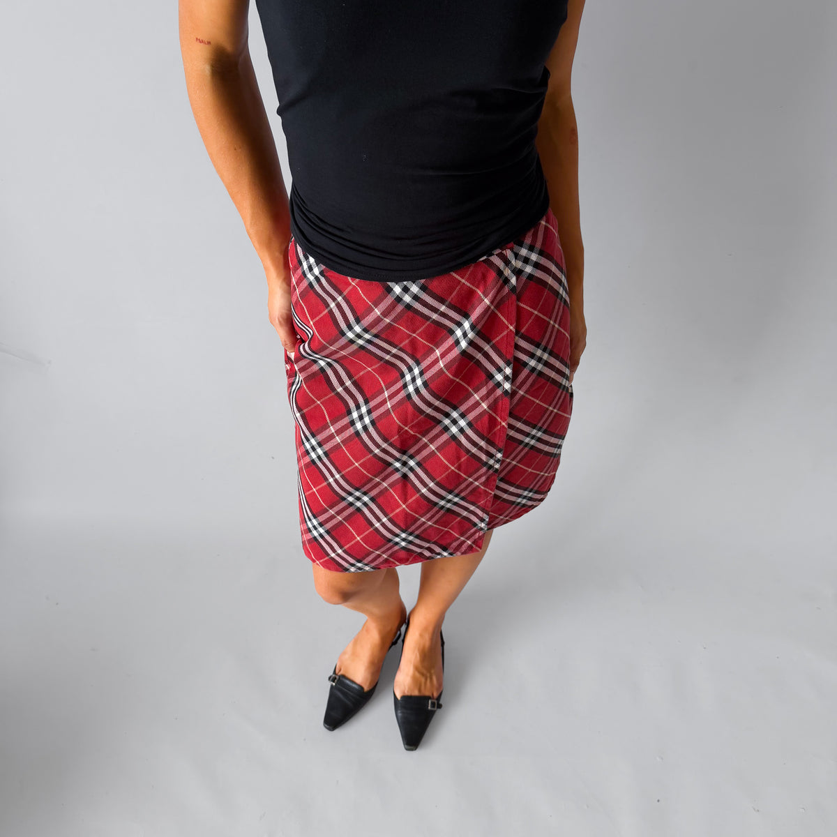 Y2K Burberry Midi Wrap Skirt - 26"